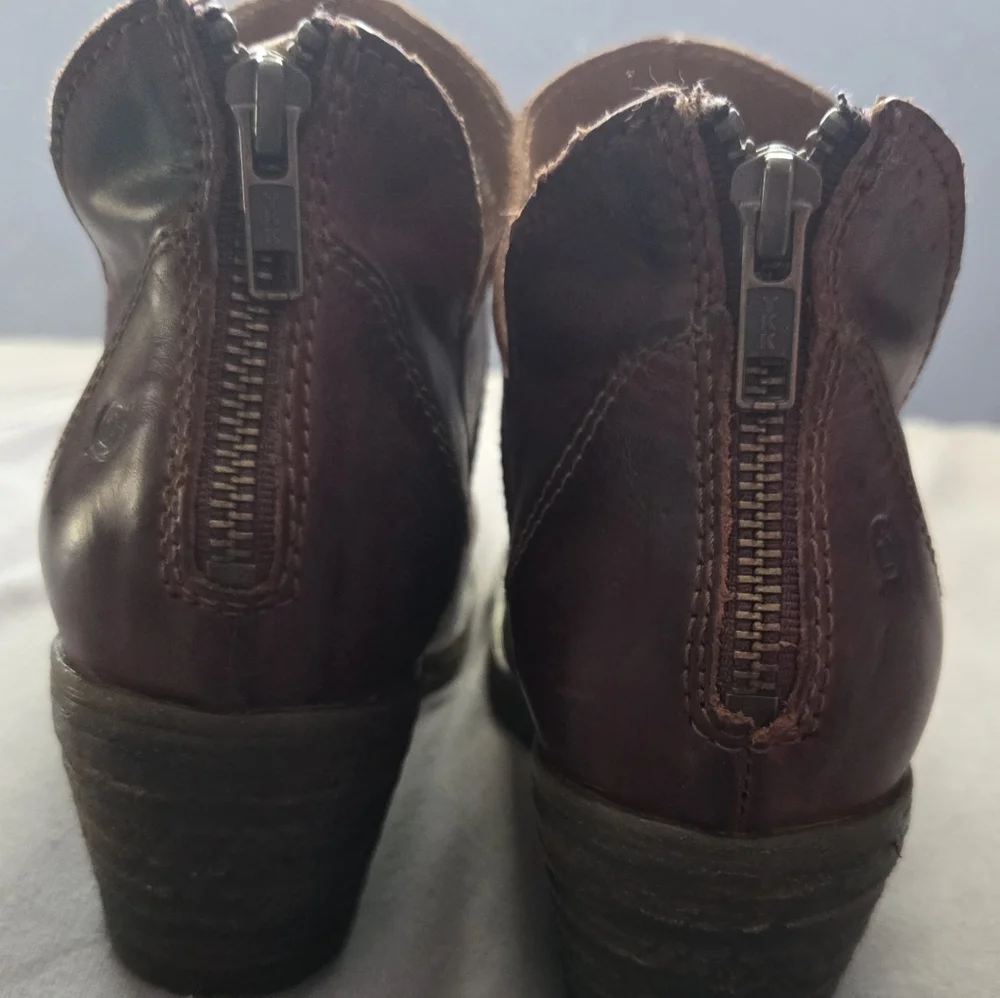 BORN Women's Brown Leather Ankle Booties - Picture 5 of 12